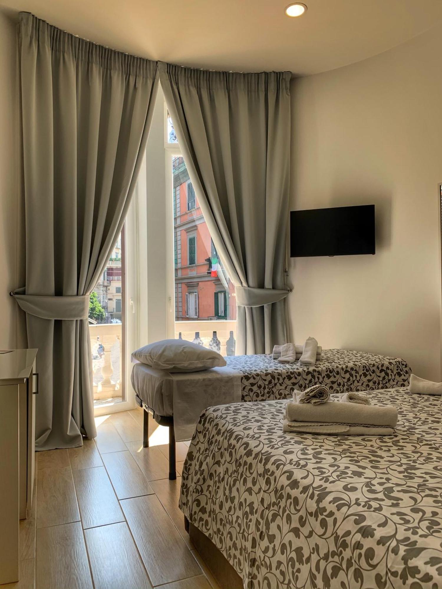 B&B Filangieri Napoli Bagian luar foto
